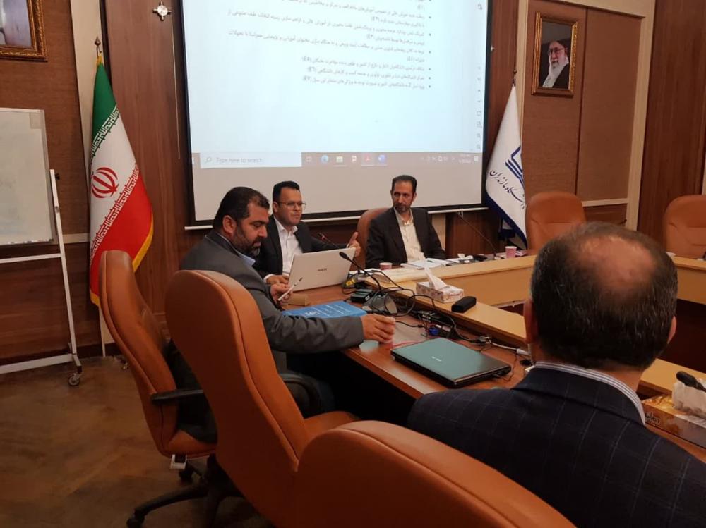 کارگاه آموزشی یک روزه با حضور مدیران حوزه ریاست و معاونت‌های دانشگاه